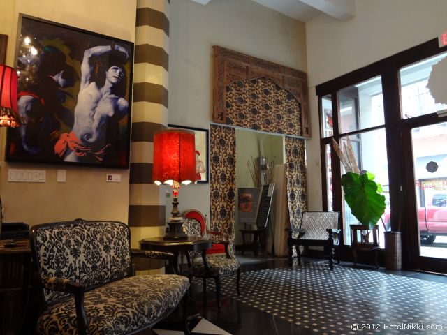 ホテル カサブランカ サンフアン カッコイイ内装のロビー