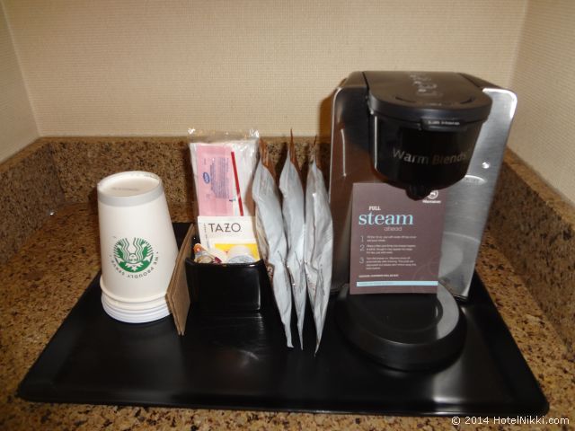 シェラトンパークホテル アナハイムリゾート コーヒーメーカー、スタバです
